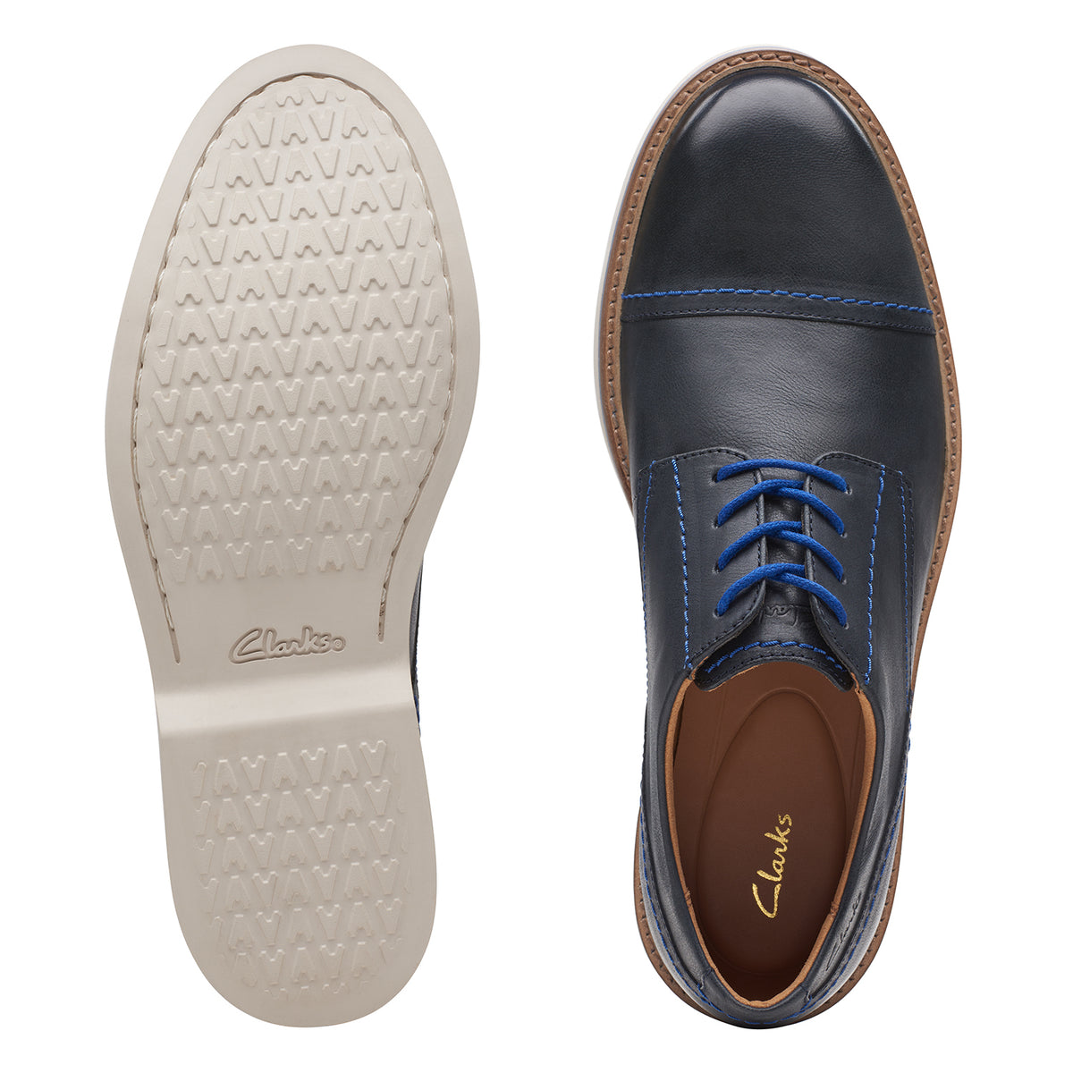 Clarks Atticus Lt Cap (مقاس عادي)