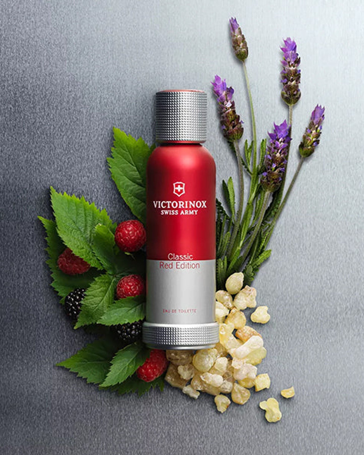 فيكتورينوكس سويس آرمي كلاسيك ريد إديشن للرجال، أو دو تواليت، 100 مل