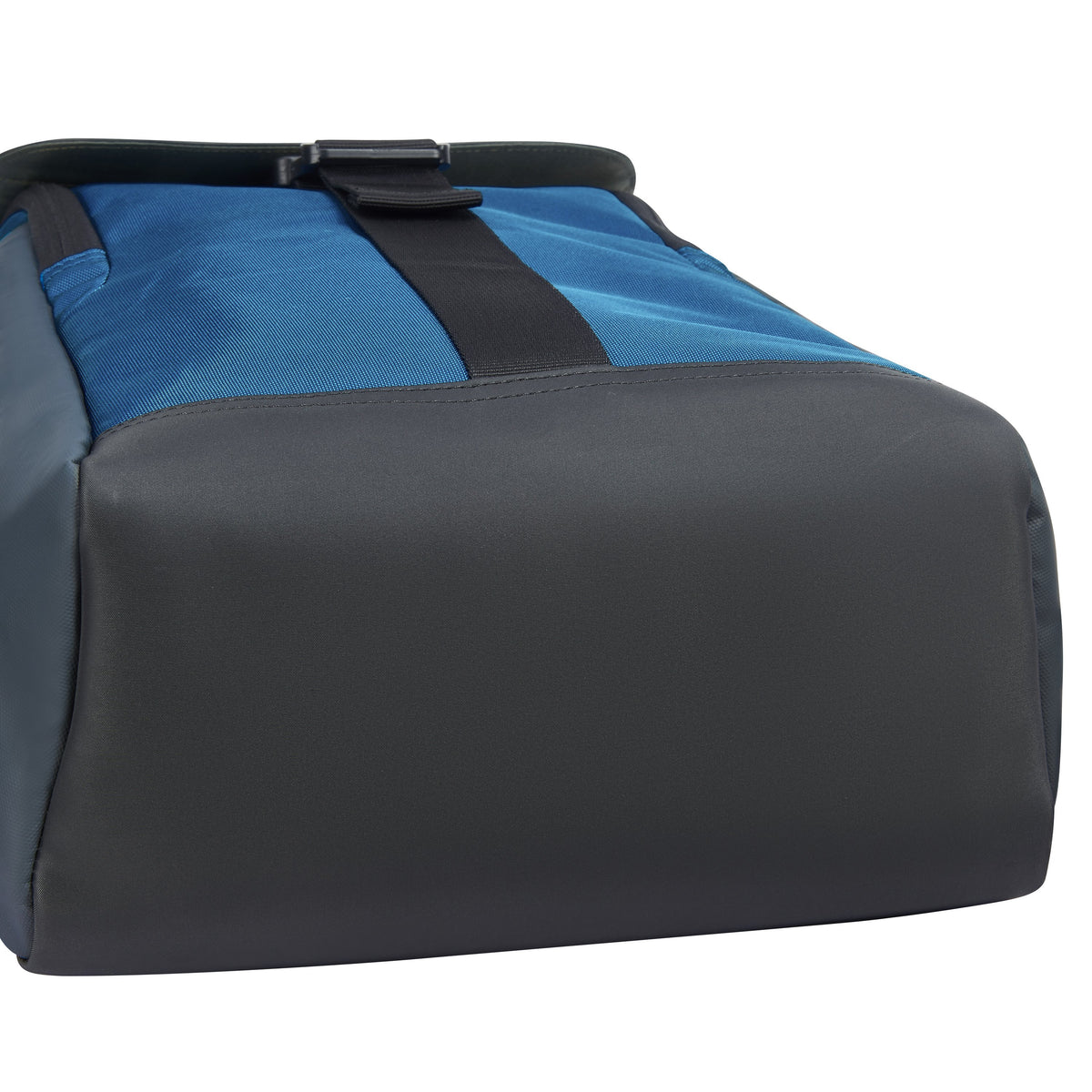 DELSEY SECURFLAP BACKPACK 15" NAVY -00202061002 NAVY - Jashanmal Home