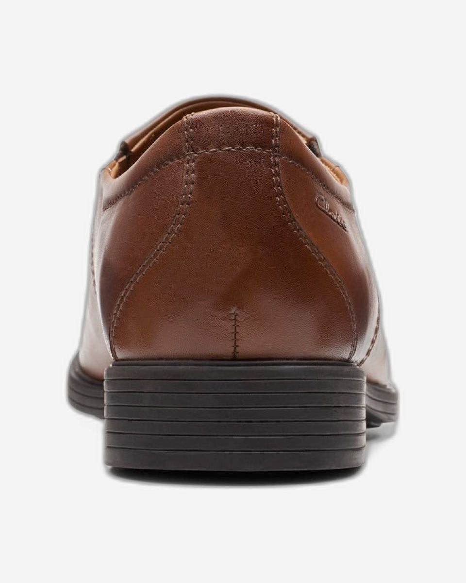 حذاء Clarks Whiddon Step - جلد بني داكن - 261529177 - عرض G (مقاس قياسي)
