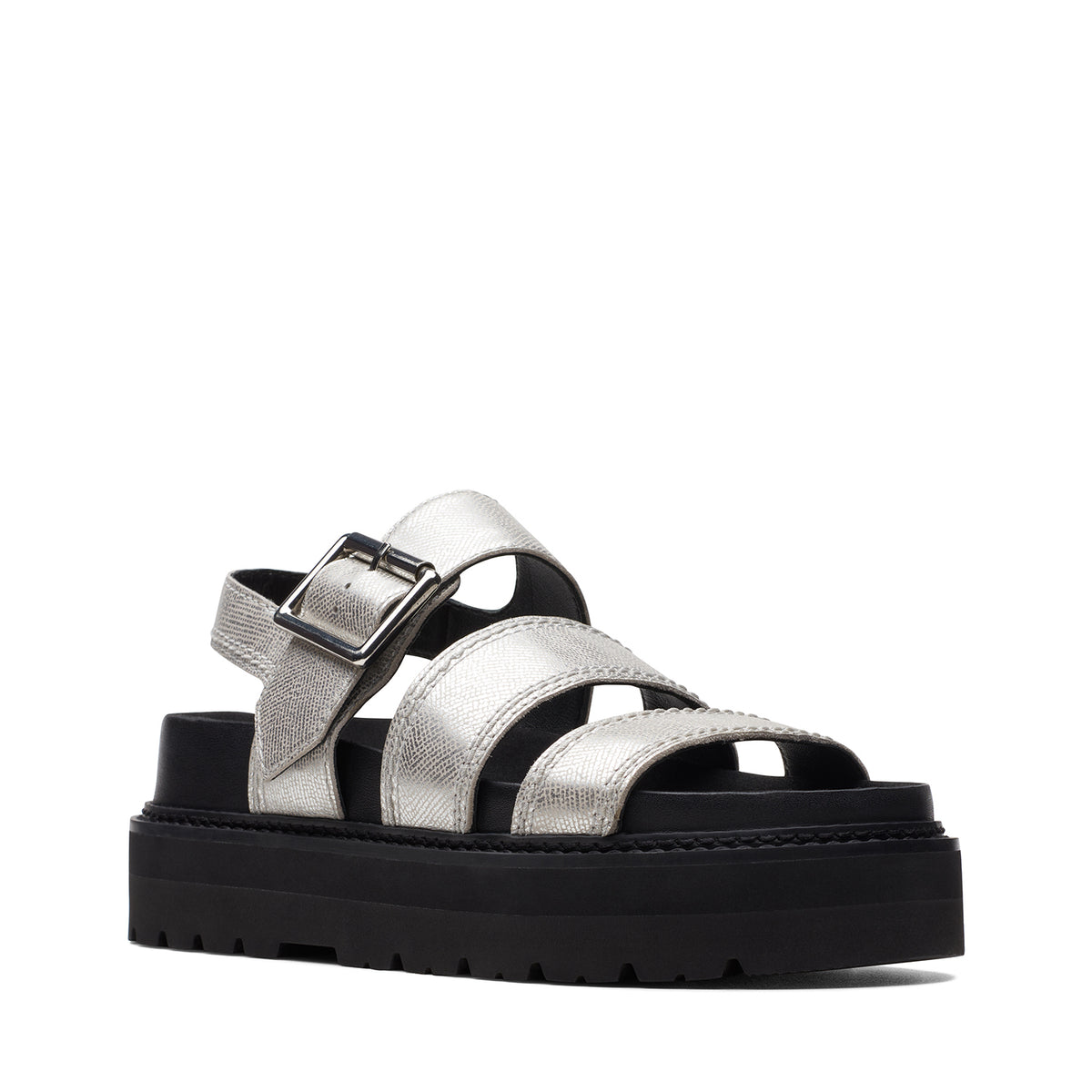 Clarks  Orianna Over (مقاس عادي)