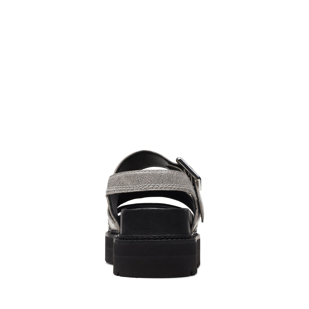 Clarks  Orianna Over (مقاس عادي)