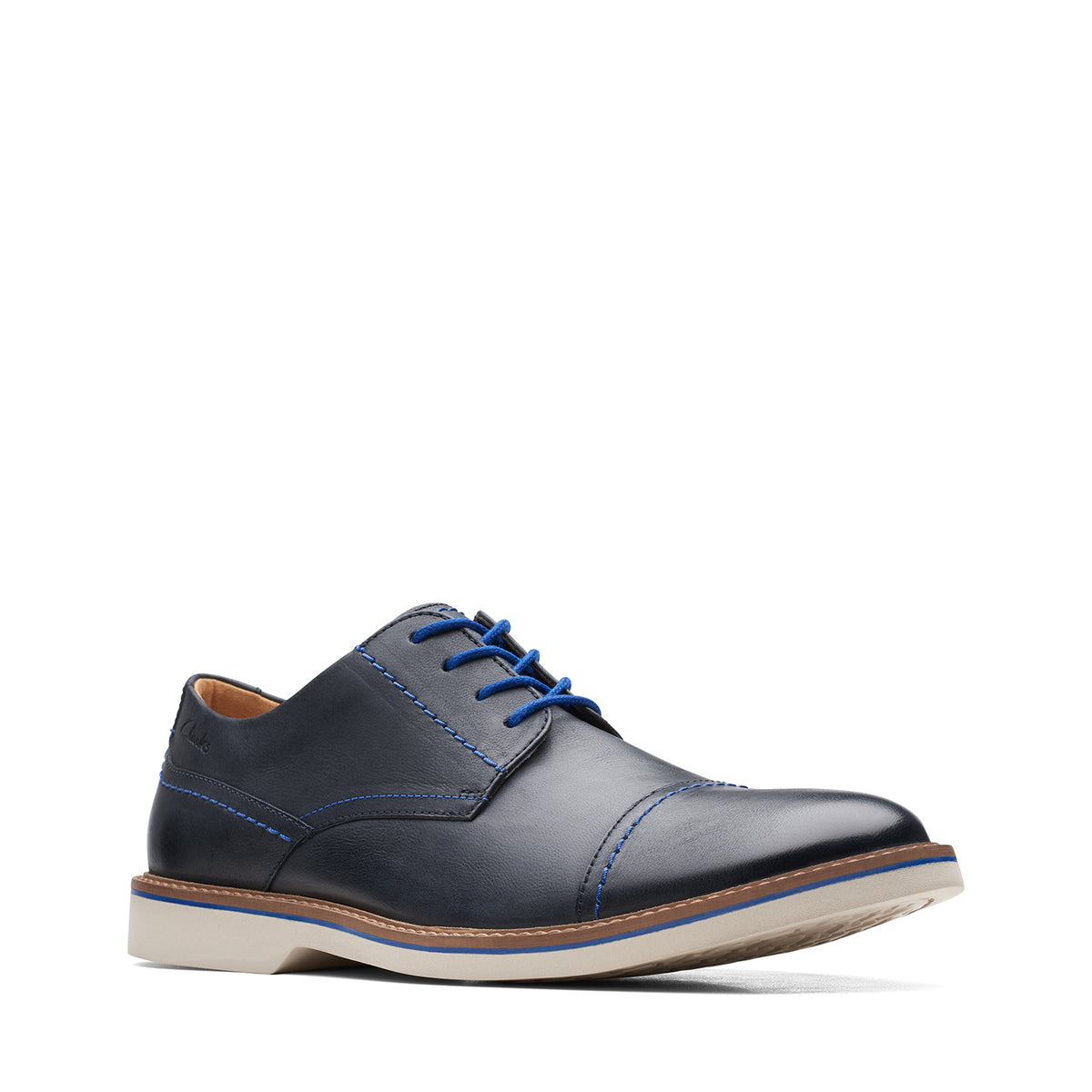 Clarks Atticus Lt Cap (مقاس عادي)