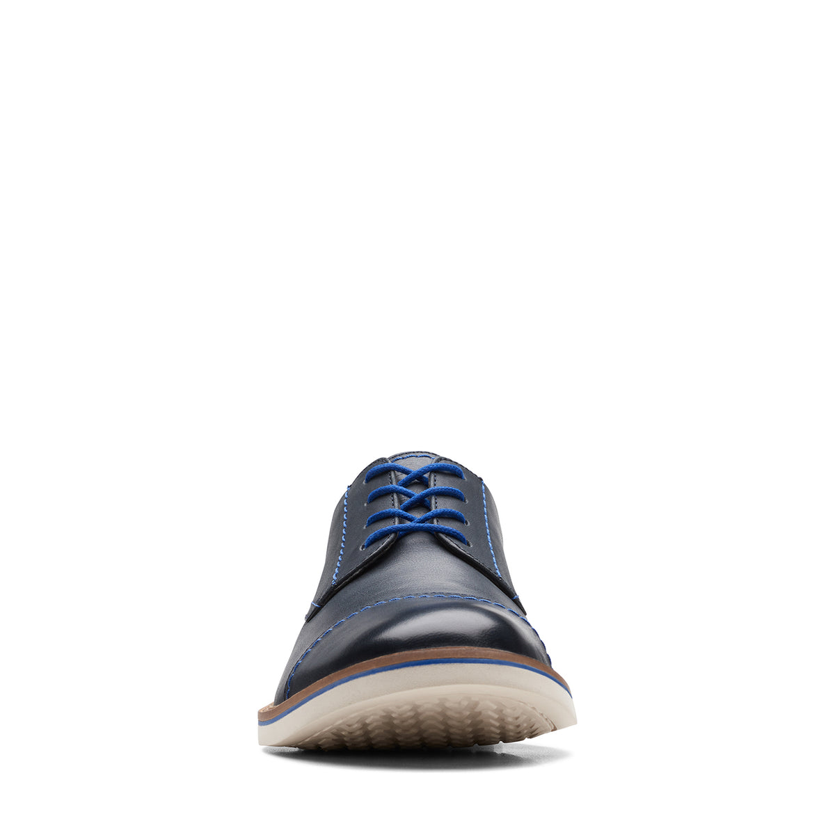 Clarks Atticus Lt Cap (مقاس عادي)
