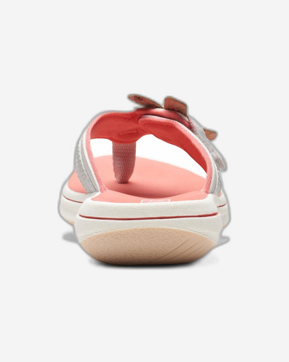 Clarks Girls Brinkley Arla Kid. (مقاس عادي)