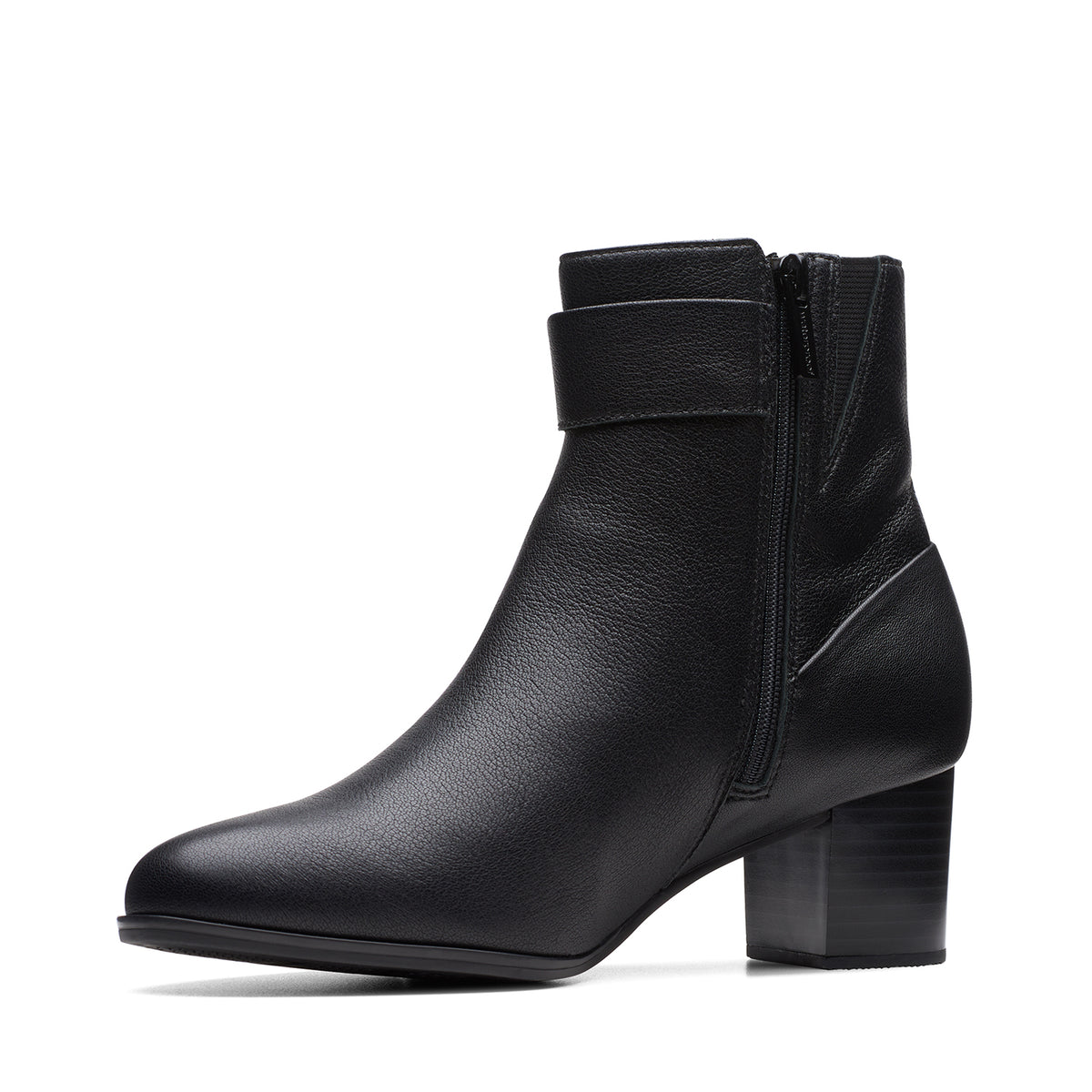 Clarks Loken Zip مقاوم للماء (مقاس عادي)