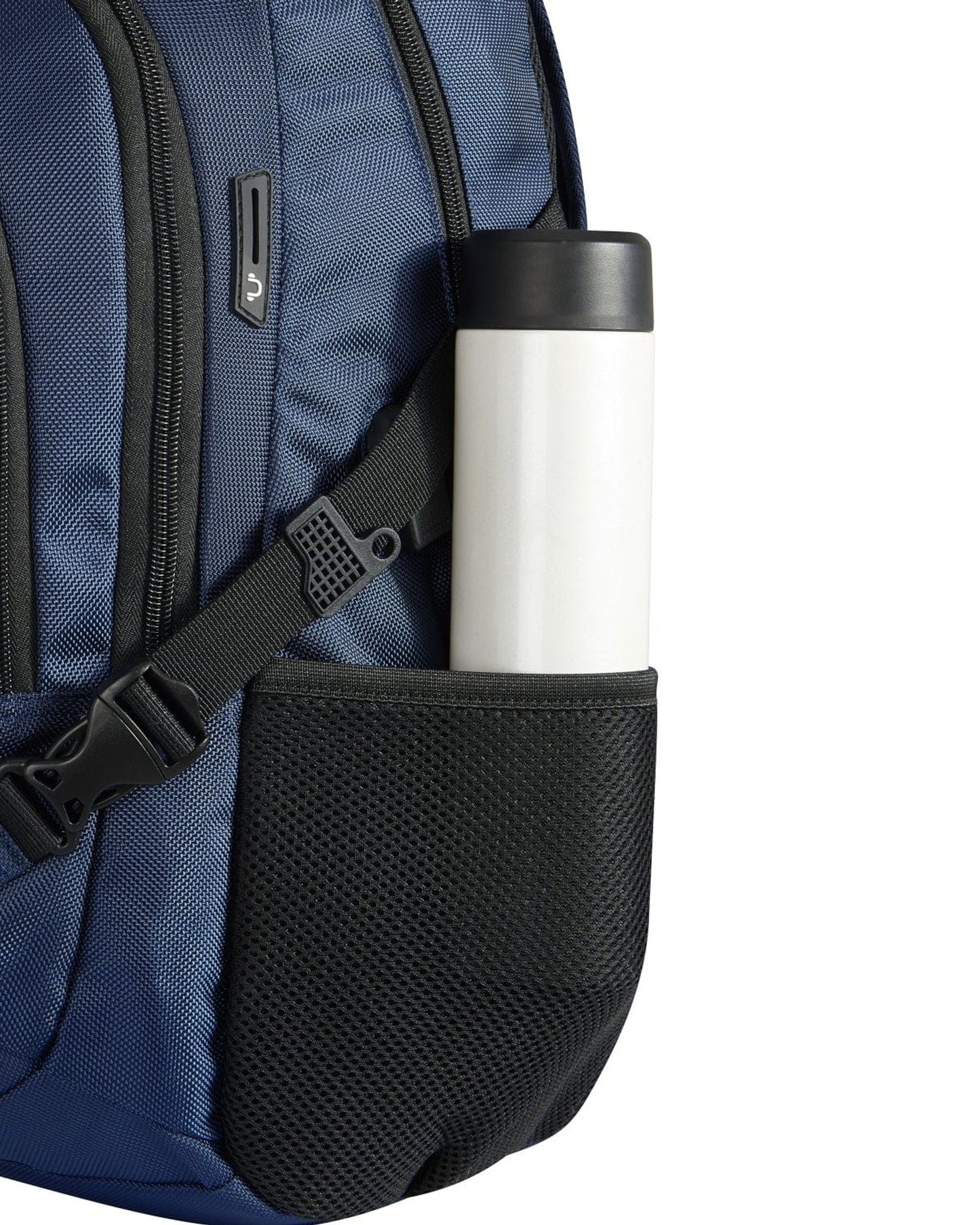 حقيبة ظهر ديلسي باريس إليمنت نافيجيتور لحماية الكمبيوتر المحمول مقاس 15.6 بوصة، مكونة من حجرتين، لون أزرق داكن