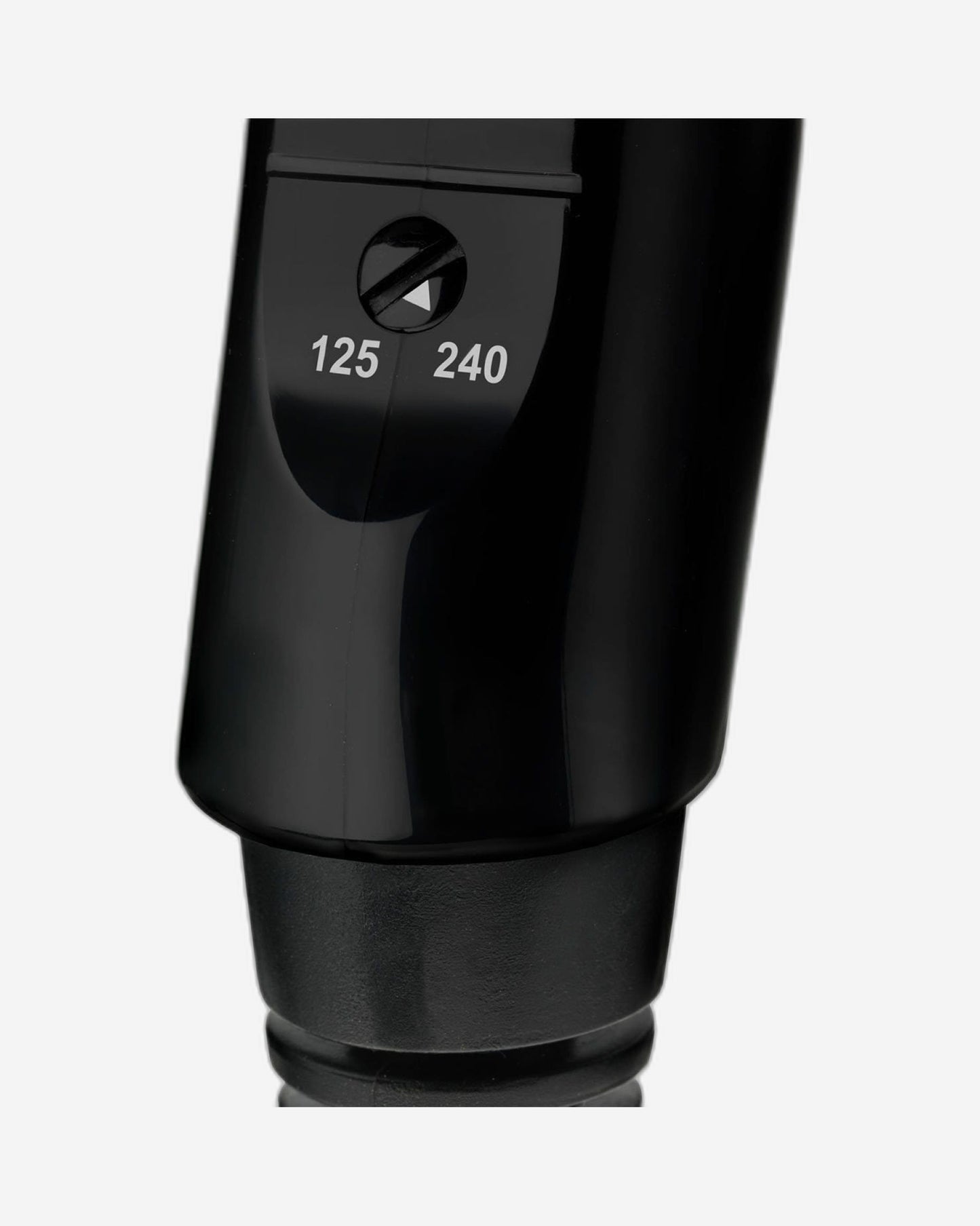 مجفف شعر BABYLISS DC بقدرة 2000 وات، أسود، سفر، جهد مزدوج، تجفيف سريع، إعدادان للحرارة/السرعة، فوهة، مقبض قابل للطي، ضوء - 5344SDE