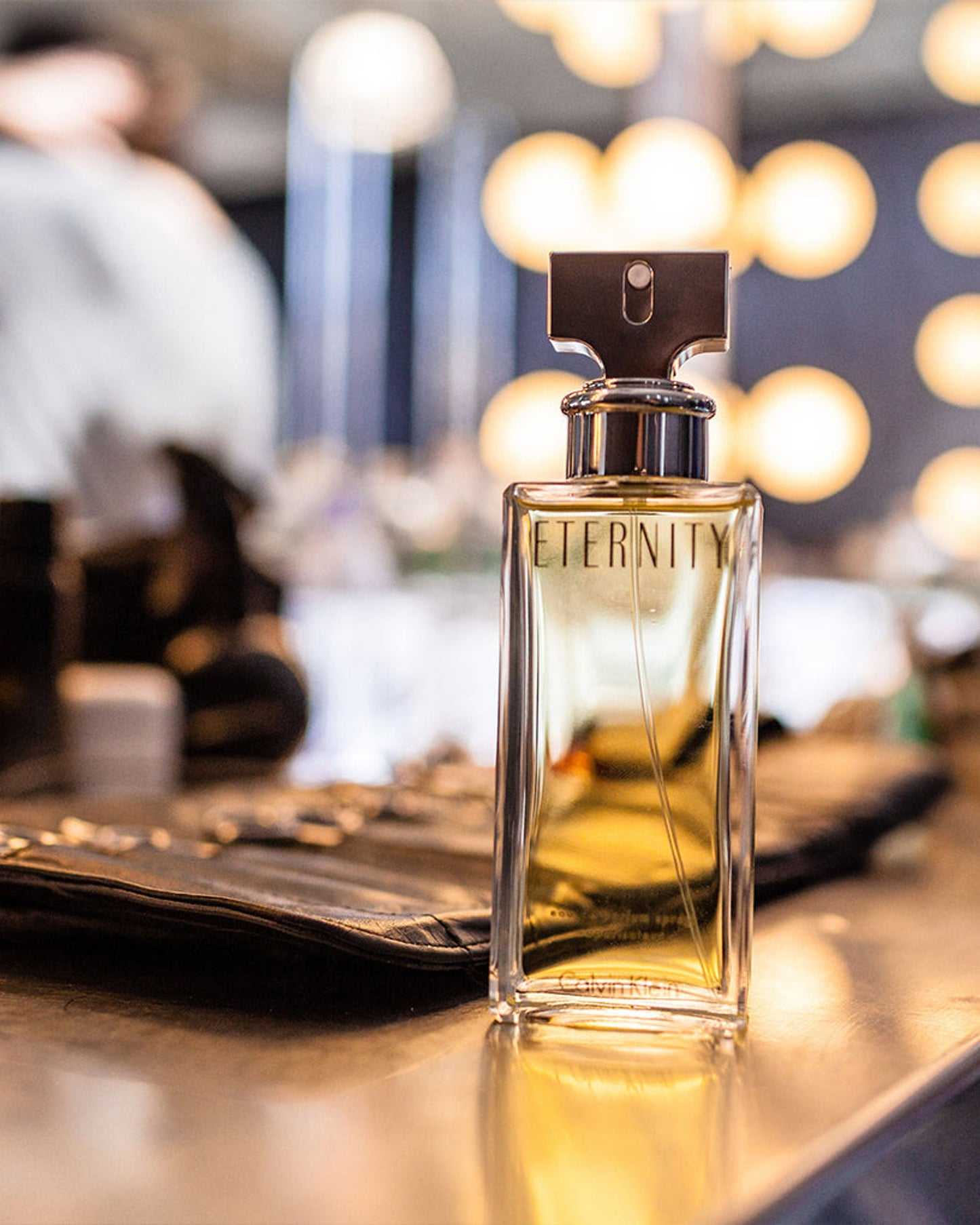 عطر كالفن كلاين إتيرنتي للنساء، أو دو برفوم، 100 مل، بخاخ طبيعي