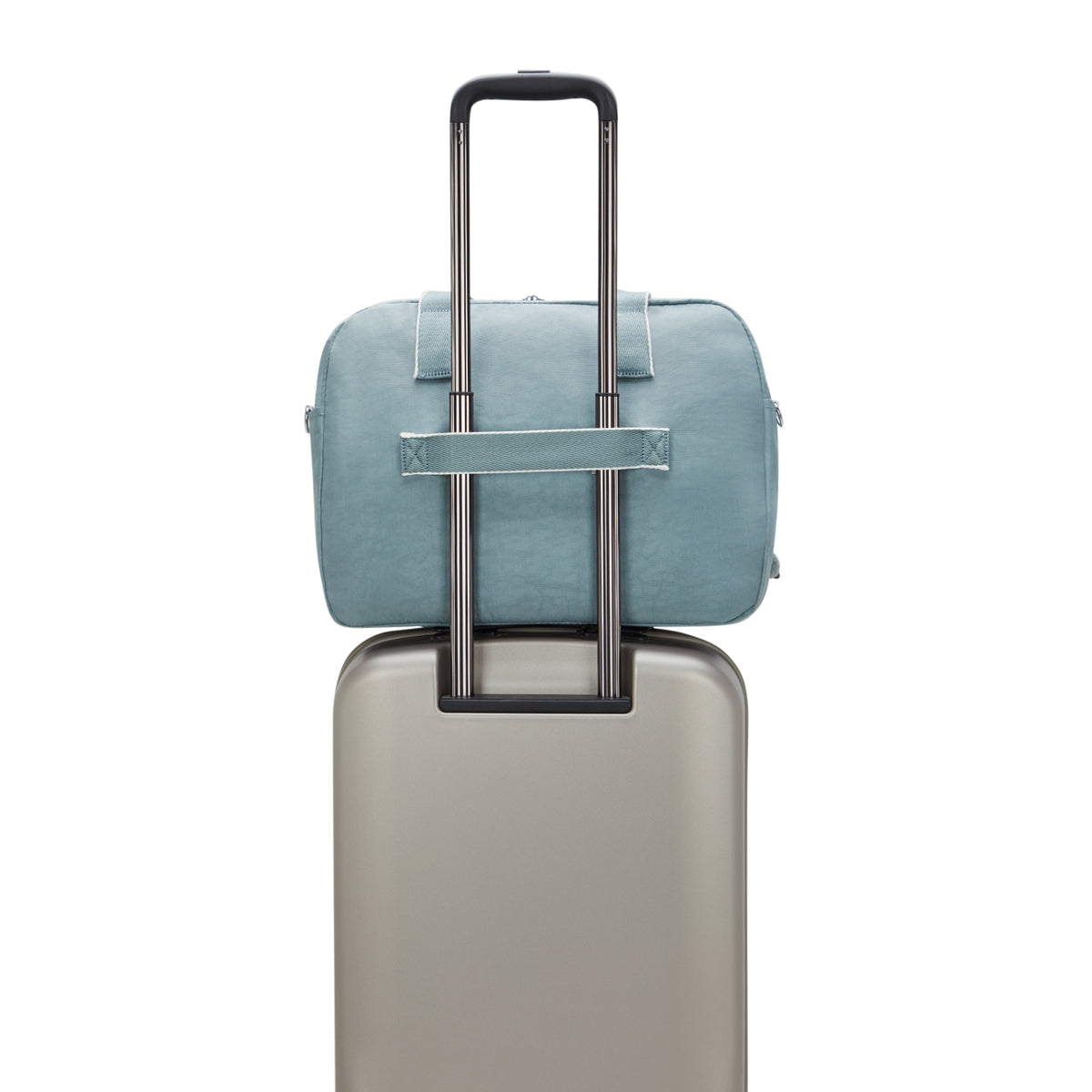 حقيبة Kipling Defea XL رمادية مريحة متوسطة الحجم لعطلة نهاية الأسبوع I3958-3NL