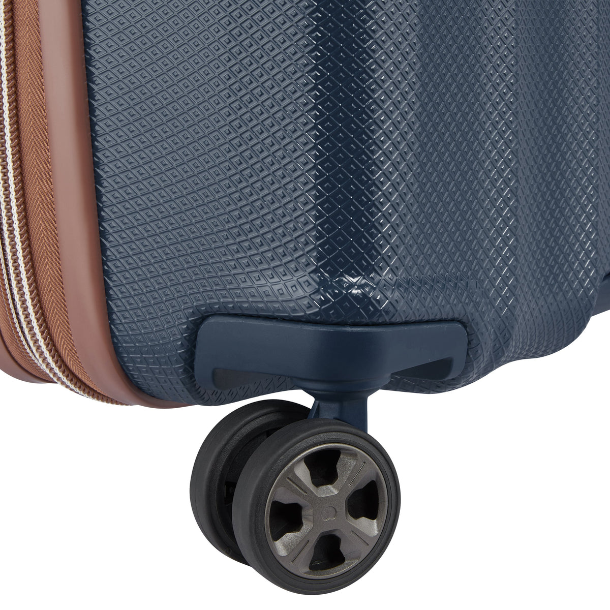DELSEY ST TROPEZ 68CM 4 DW EXP TROLLEY NAVY -00208782002 NAVY - Jashanmal Home